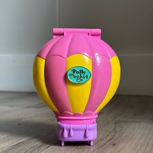 Rare Vintage Polly Pocket - Up up & Away - compact only